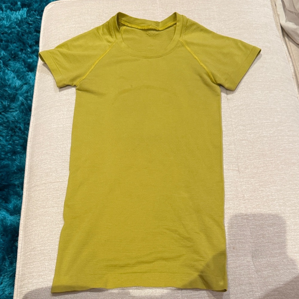 LULULEMON (worn) swiftly tech (size 0)